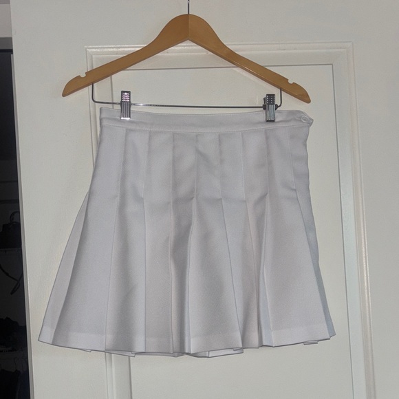 American Apparel Dresses & Skirts - American Apparel White Pleated Skirt